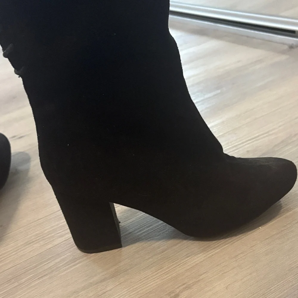 Black Over-the-Knee Lace-Up SuedeWomen's Boots - Picture 4 of 4